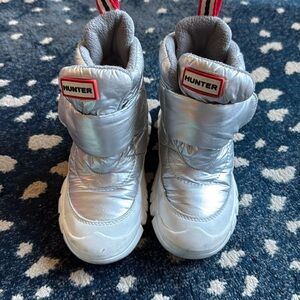 Hunter kids size 10 snow boots